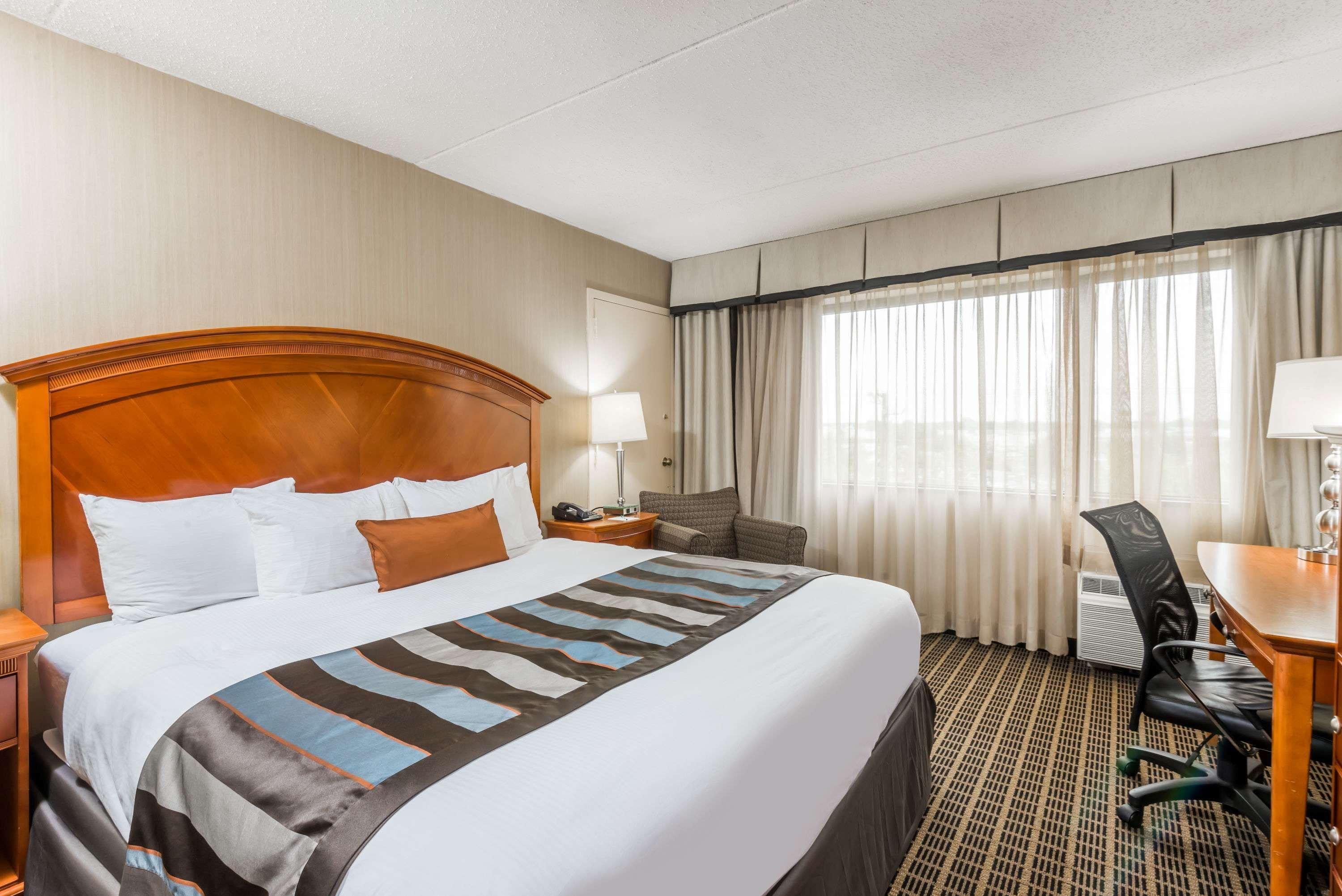 Wingate By Wyndham Springfield Hotel Exterior photo